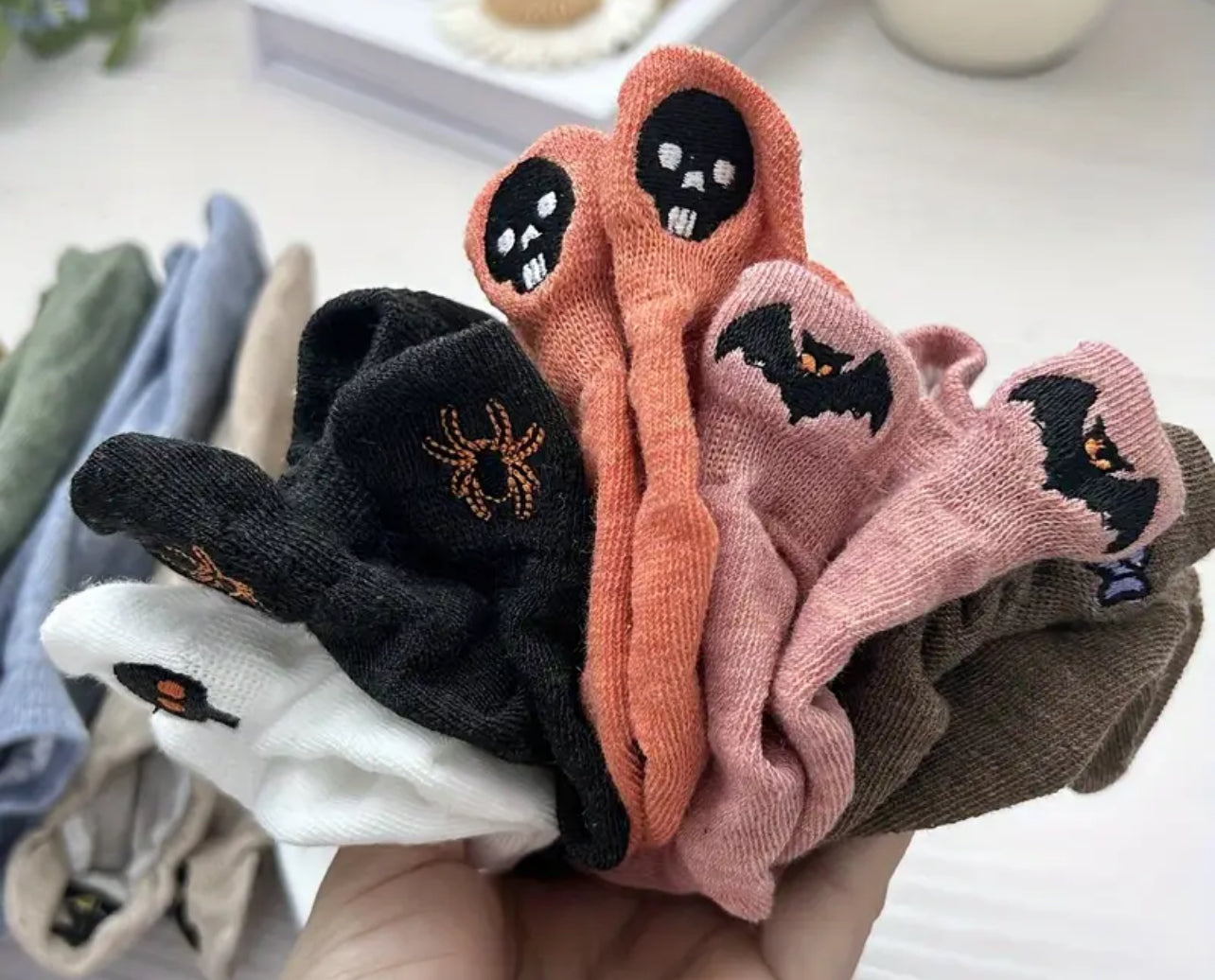Spooky Season No-Show Socks