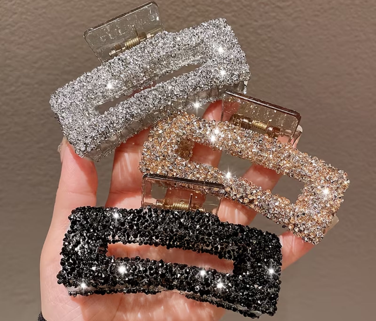 All That Glitz Claw Clip