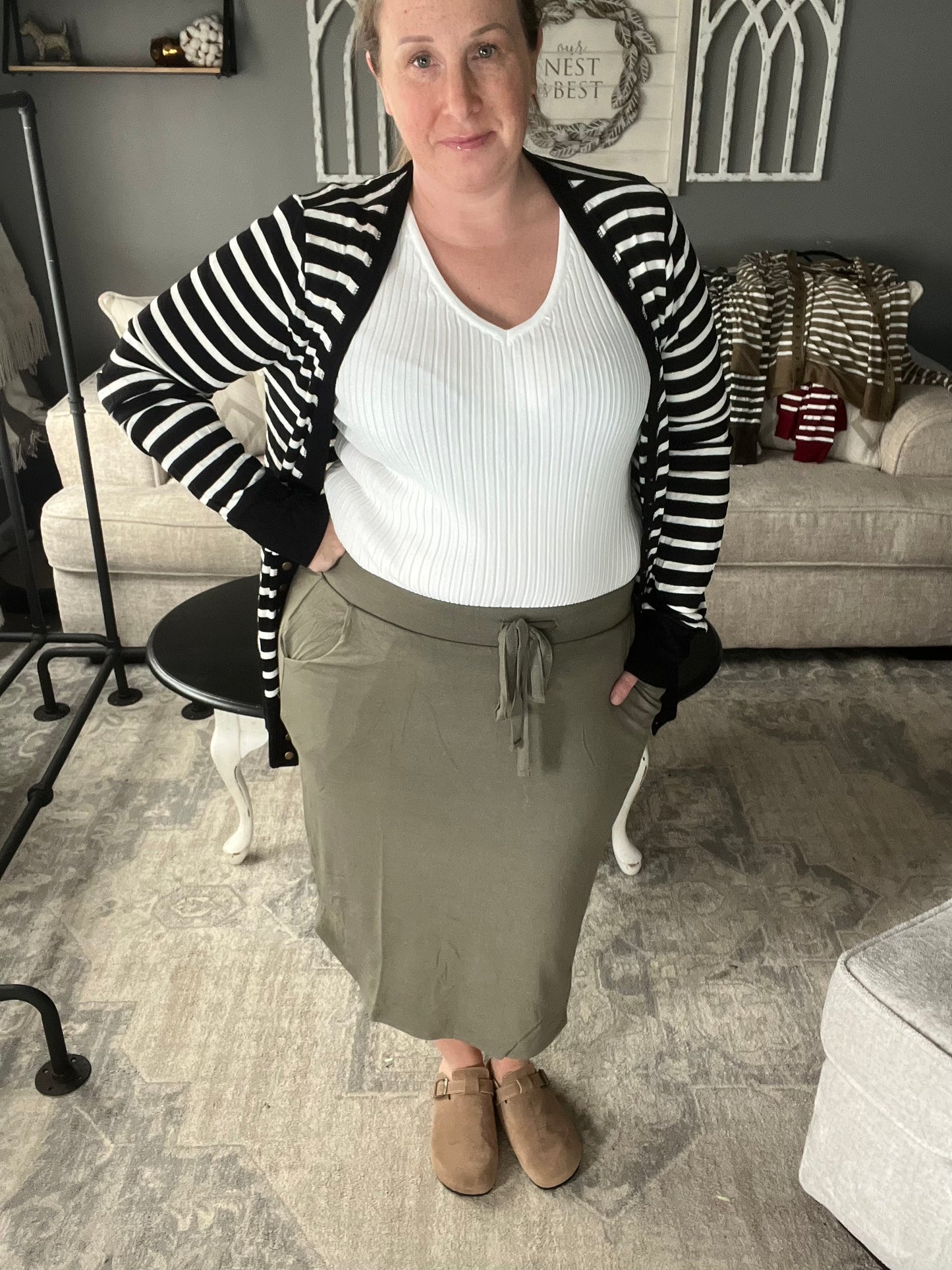 Tulip Hem Skirt With Side Pockets