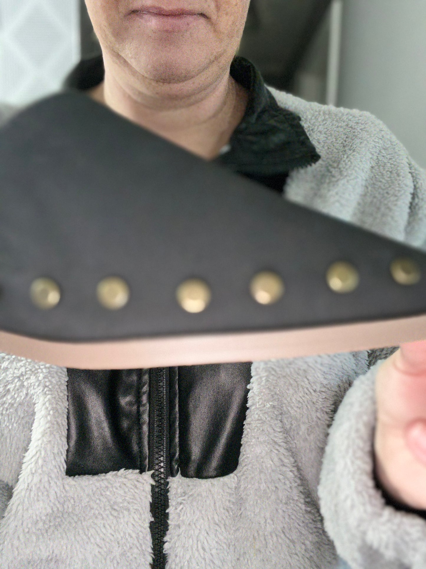 Marion Round Stud Pointed Flat