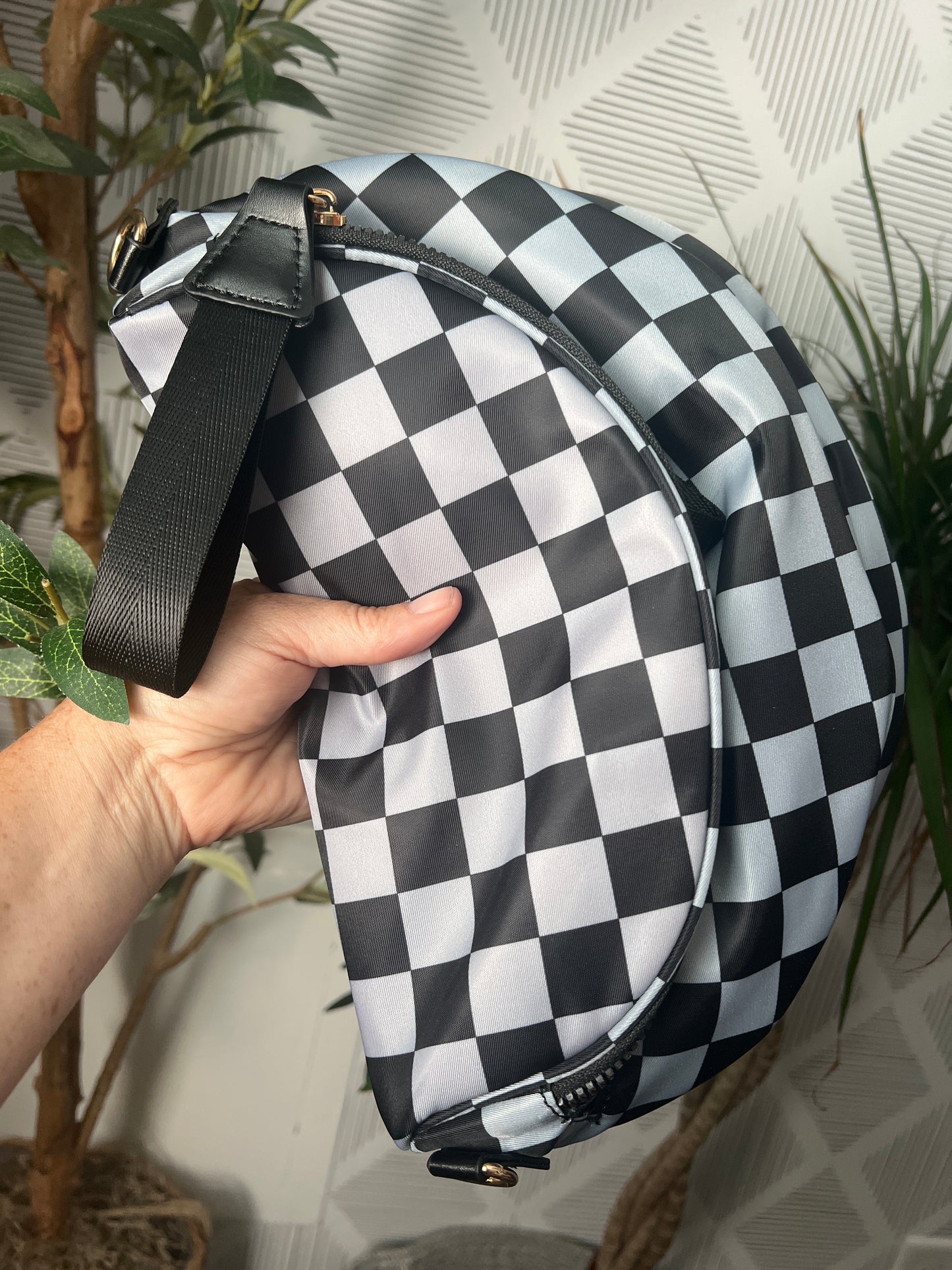 Carry Everything Large Checker Bum Bag 💚Mega Seller💚