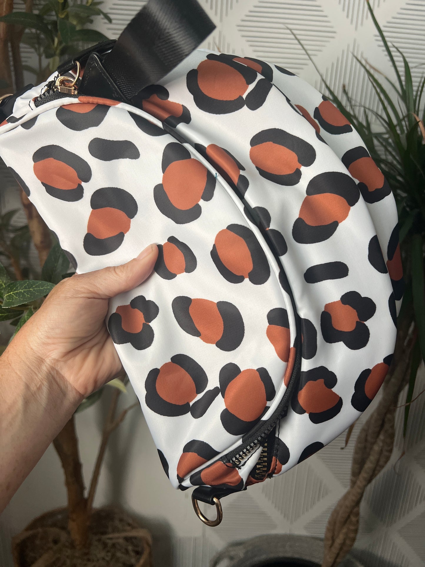 Carry Everything Large Checker Bum Bag 💚Mega Seller💚