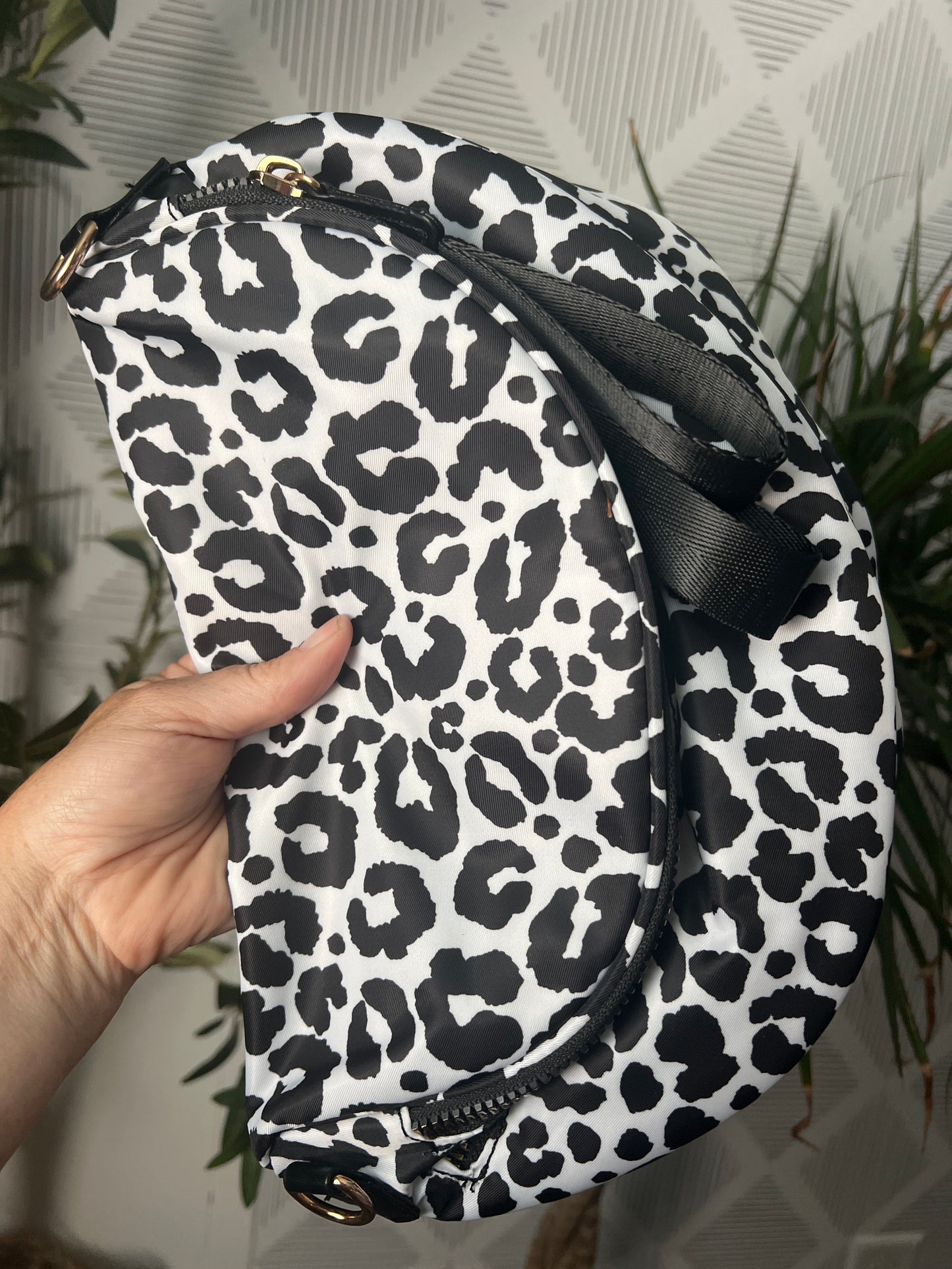 Carry Everything Large Checker Bum Bag 💚Mega Seller💚