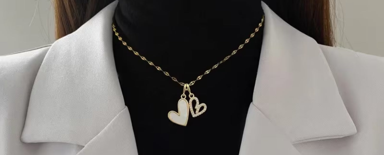 2 Hearts collide Necklace ￼