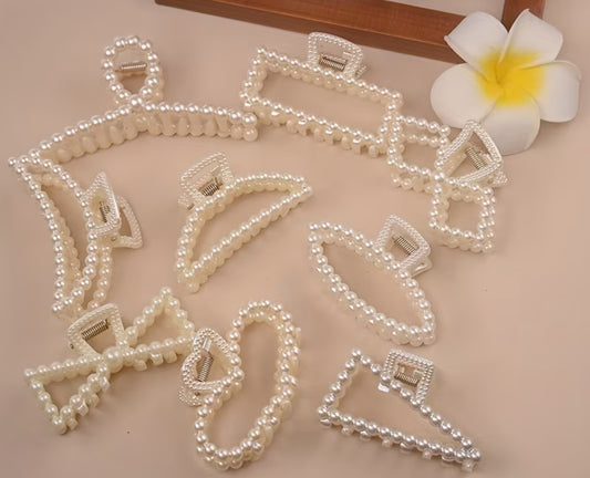 Perfect In Pearls Claw Clip