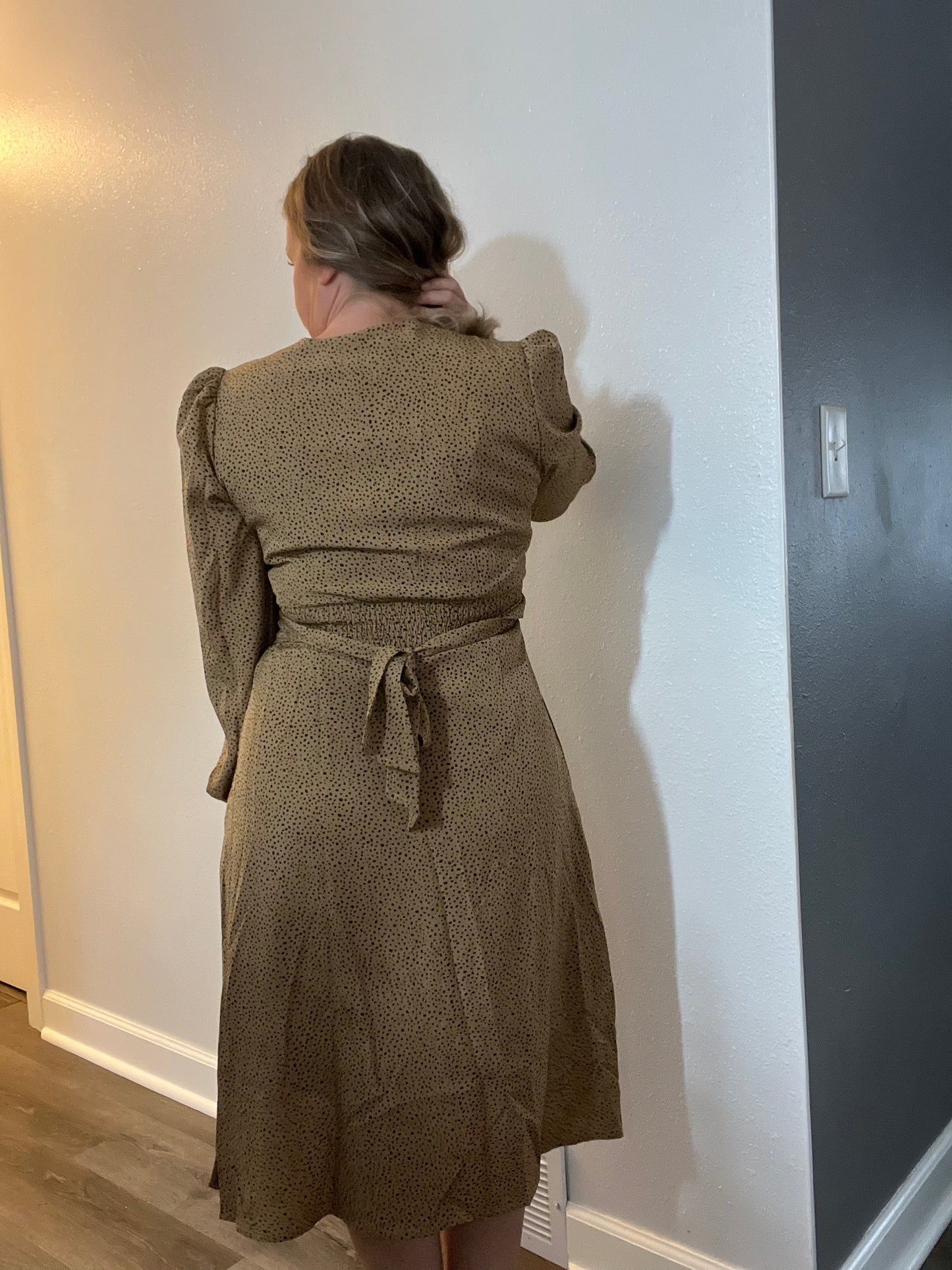 Loose Sleeve Mid-length Leopard Dress