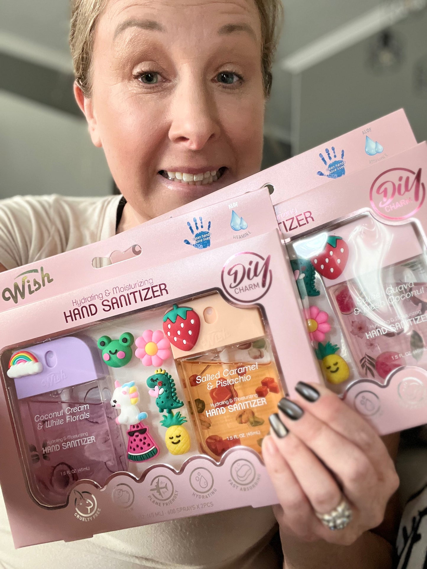 Sani & Friends Gift Box