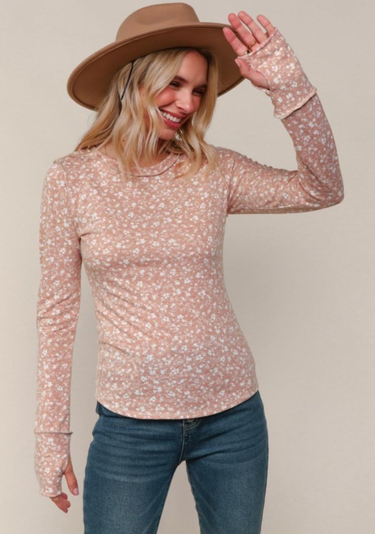 Thumb Hole Fitted Tee
