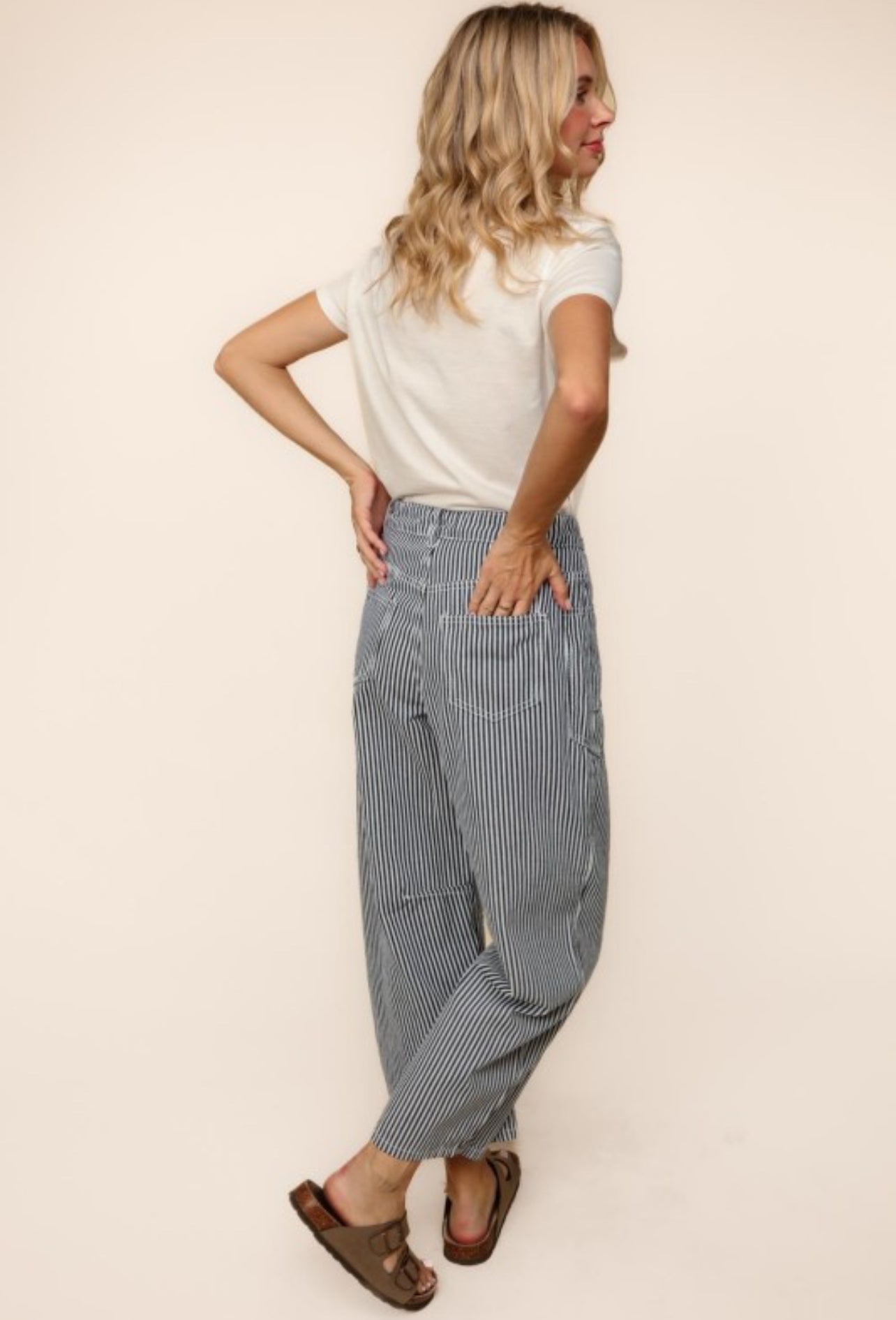 Sear Sucker Mid Rise Baggy Jean ￼