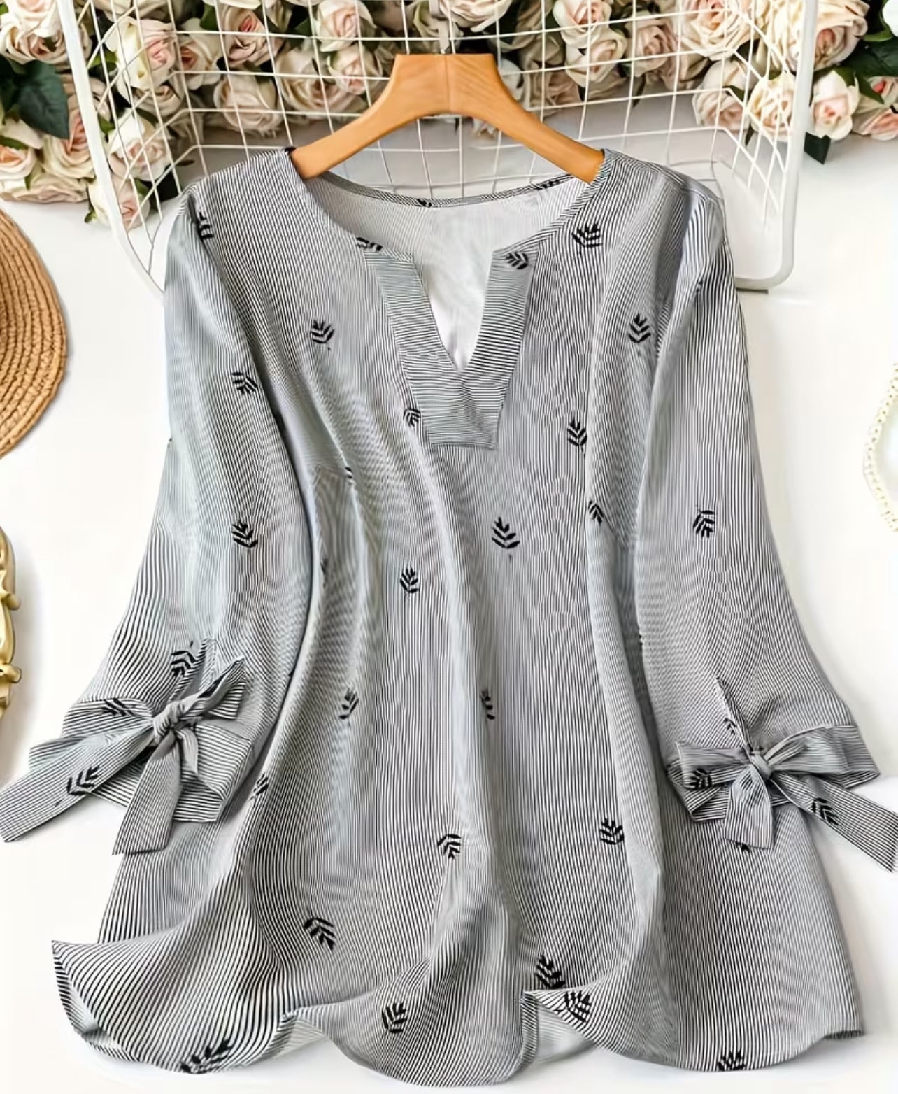 Plus 3/4 Sleeve Botanical Print Top