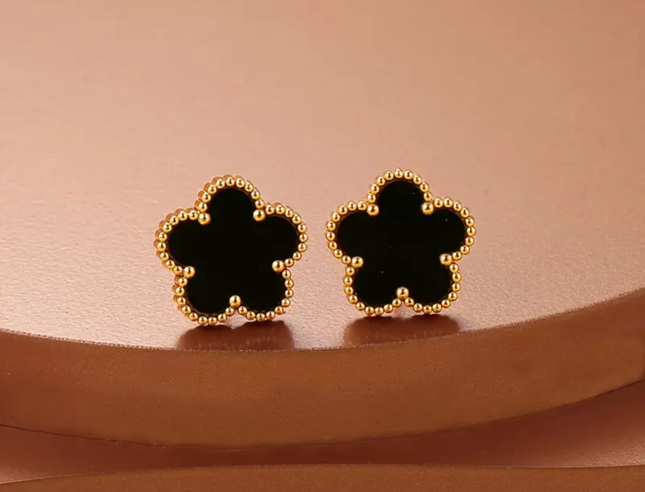 Clover Earring Set