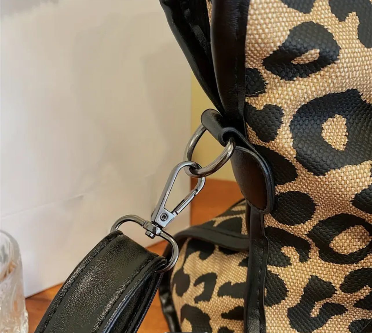 Large Capacity Leopard Tote Bag With Adjustable Strap