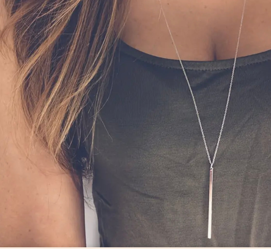 Vertical Stick Ling Chain Necklace