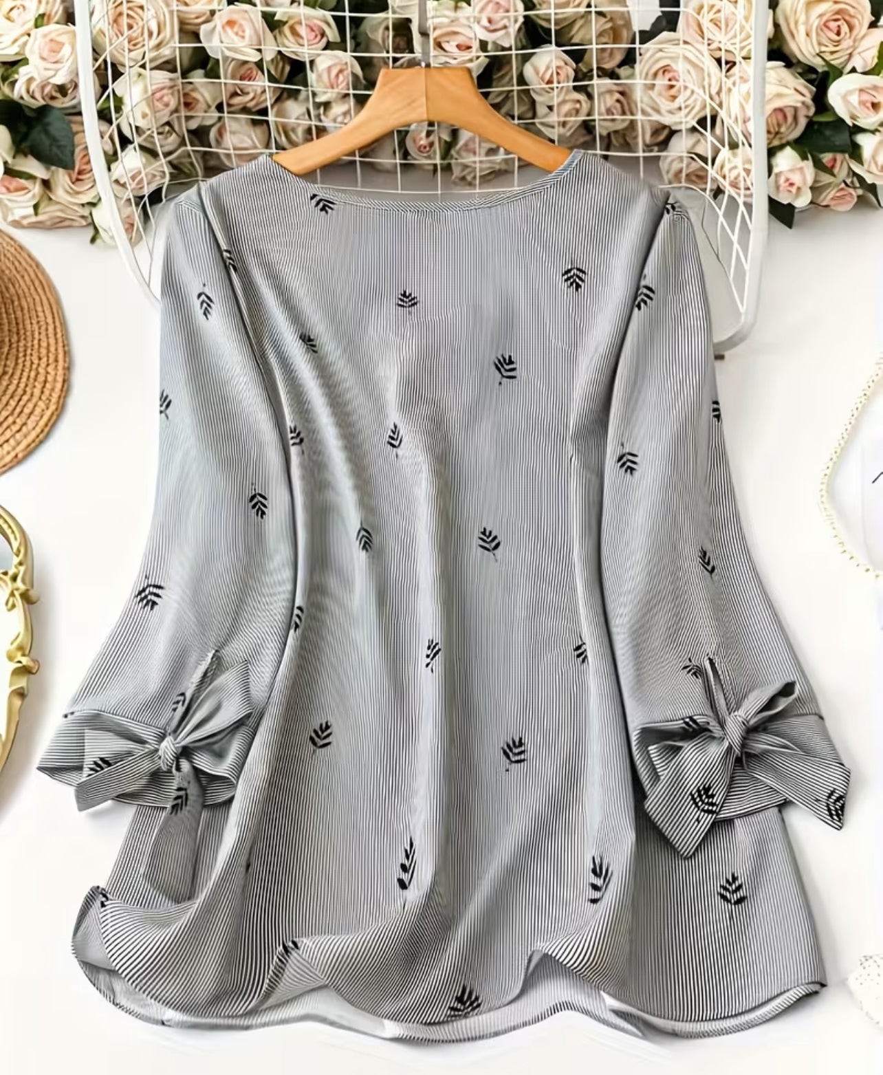 Plus 3/4 Sleeve Botanical Print Top